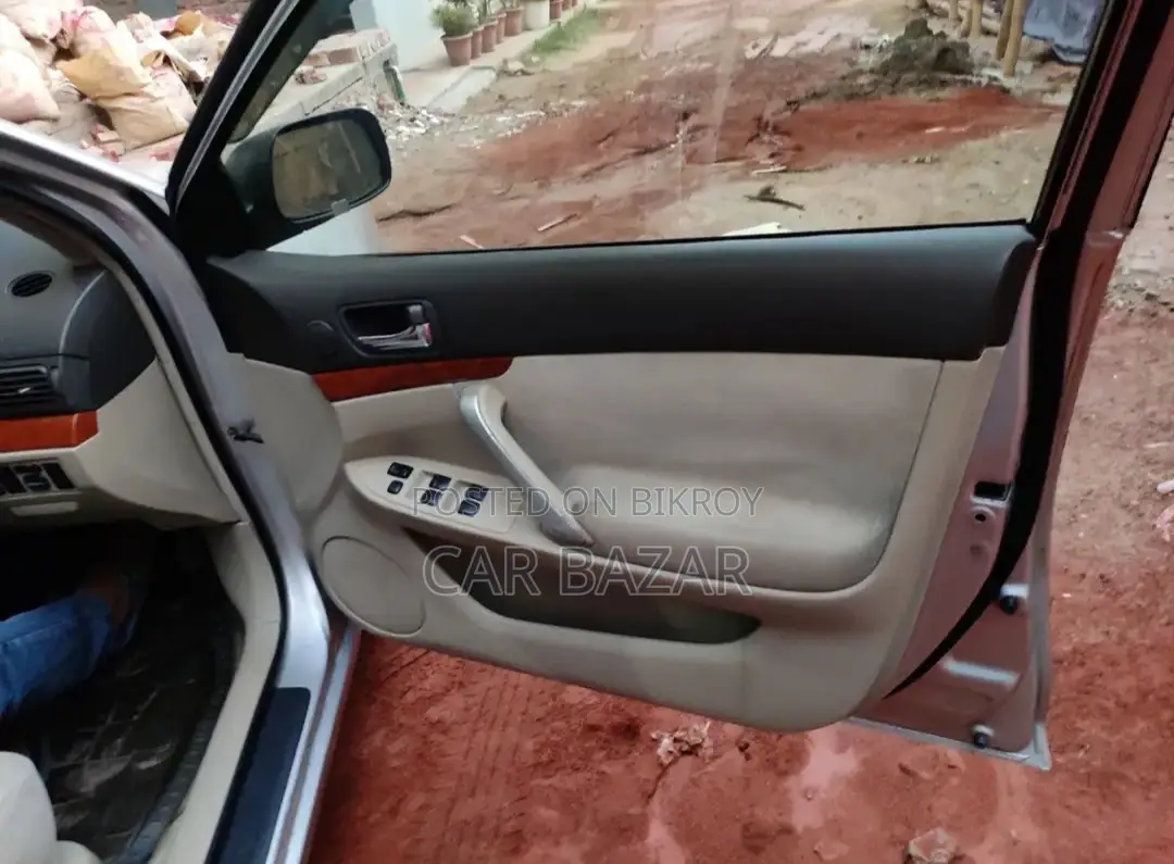 Toyota Premio 1.5 Front Wheel Drive 2005 Silver