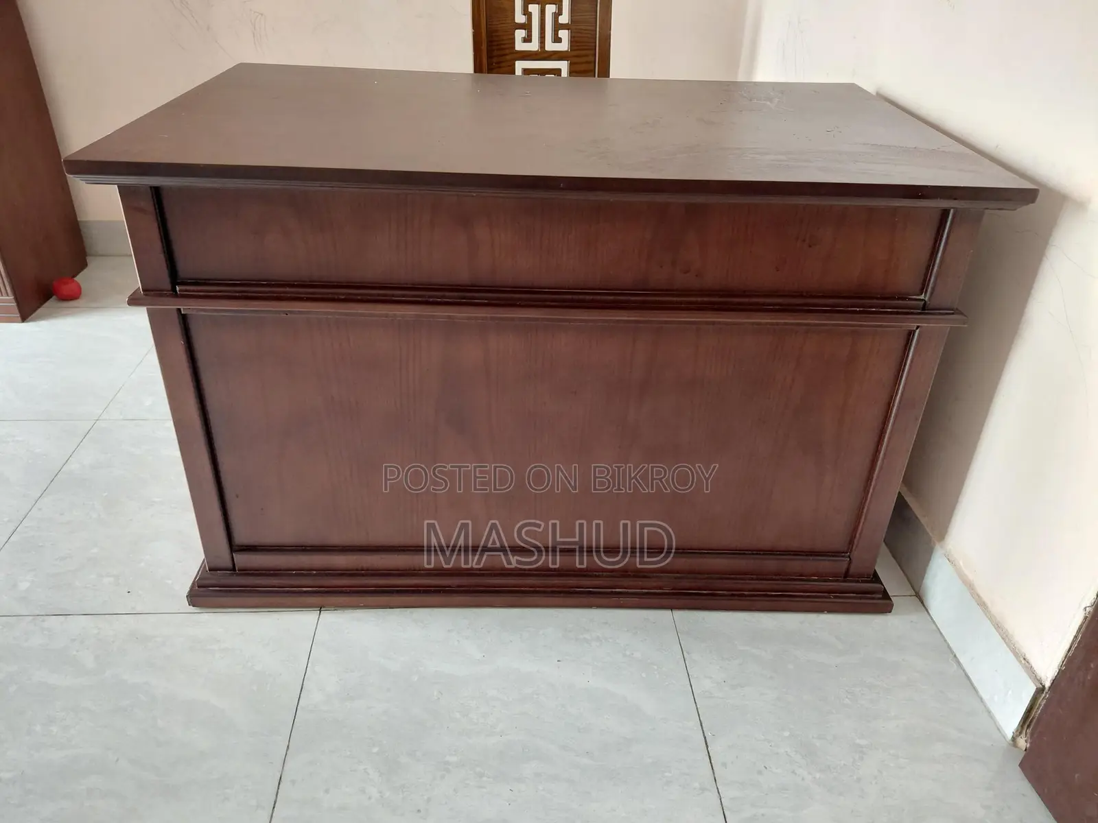 Office Table, Canadian Oak Wood, Almost New
