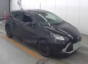 Toyota Aqua G 360 cam black 2021