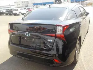 Toyota Prius S TOURING SELECTION 2020