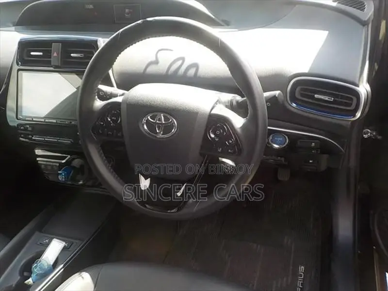 Toyota Prius S TOURING SELECTION 2020