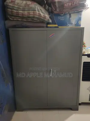 মজবুত স্টিলের আলমারি বিক্রয় হবে | ৫ ফুট × ৪ কাস্টম বানানো