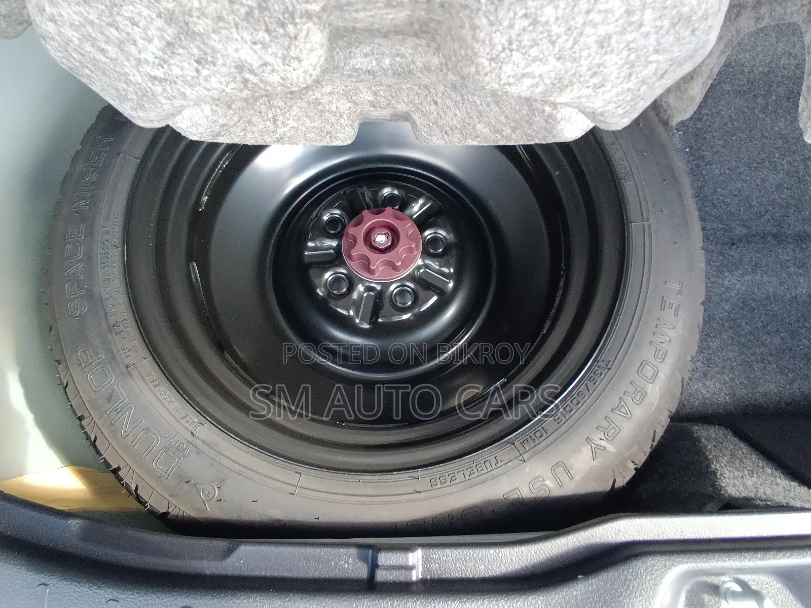 Toyota Esquire Non Hybrid Xi Pearl 2020