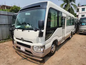 ভাড়ার জন্য গাড়ি