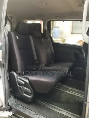 Toyota Noah non hybrid-package 2021