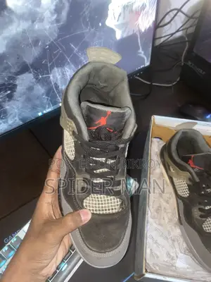 Jordan 4
