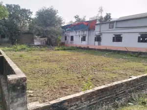 Land for urgent sale.