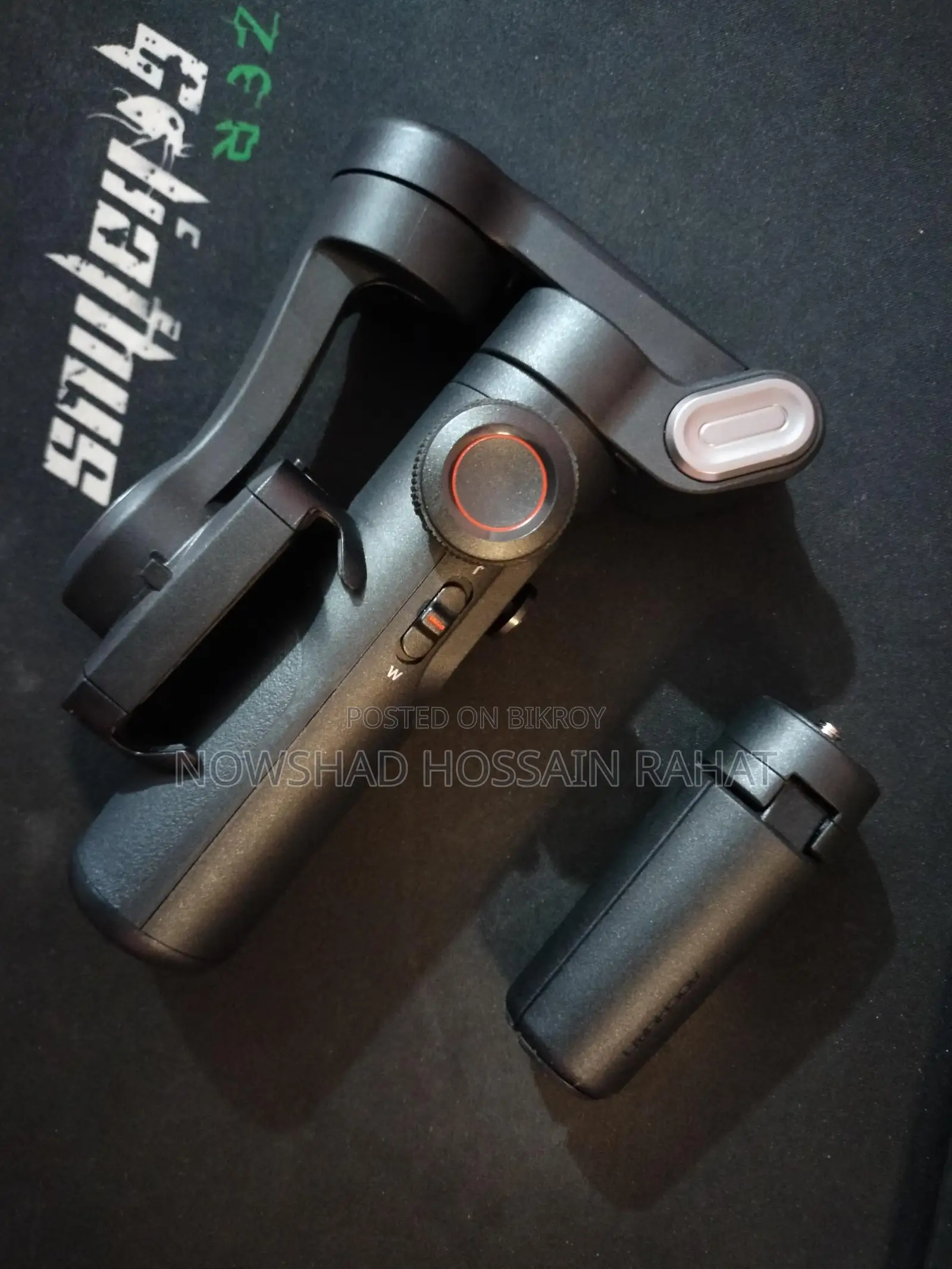 Aochuan Smart Xe 3-axis Smartphone Stabilizer/gimbal