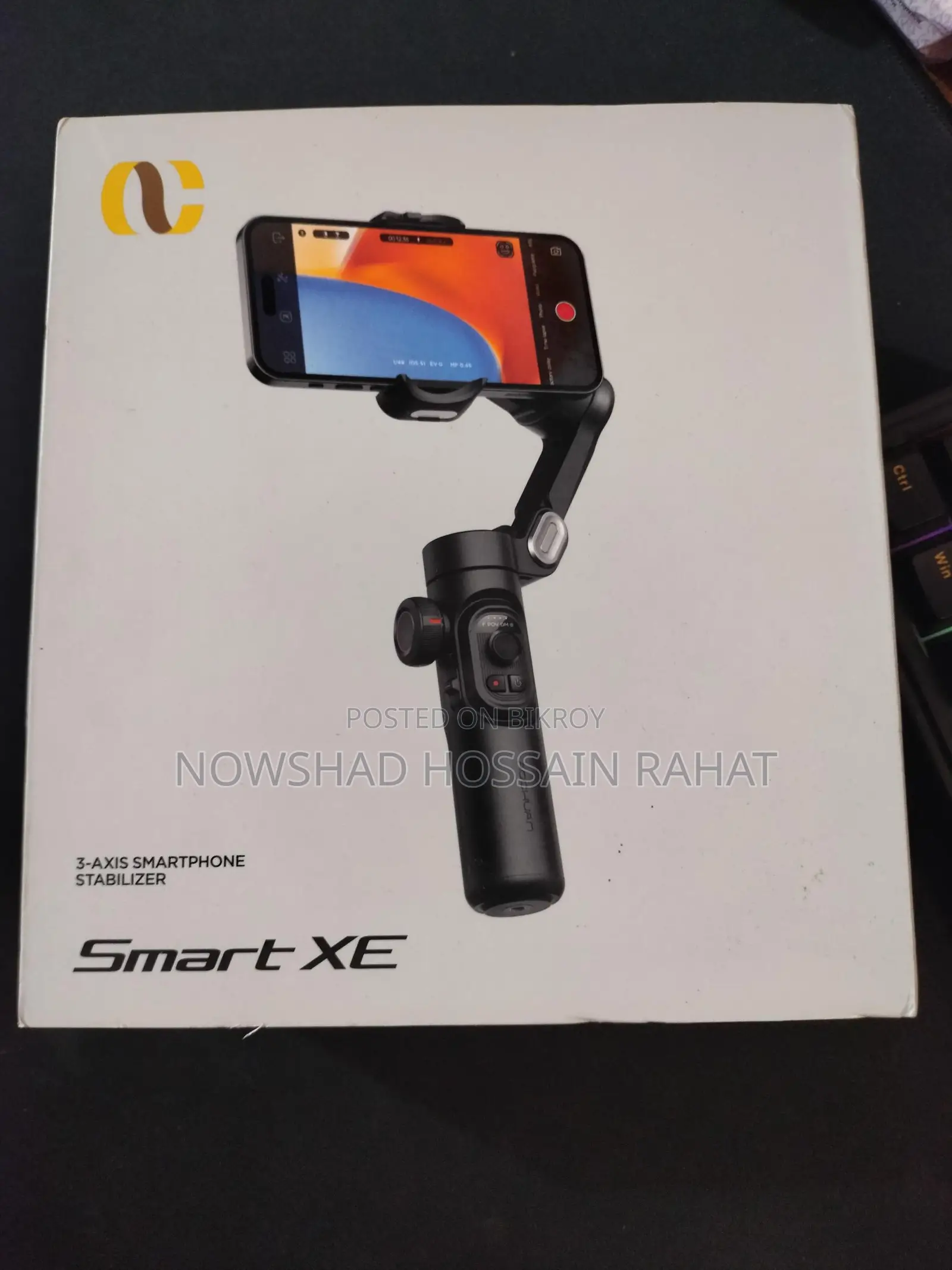 Aochuan Smart Xe 3-axis Smartphone Stabilizer/gimbal