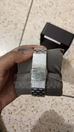 Titan 1584sm03 Quartz Analog with Date White Dial Stainless Steel Watch
