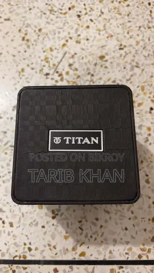Titan 1584sm03 Quartz Analog with Date White Dial Stainless Steel Watch