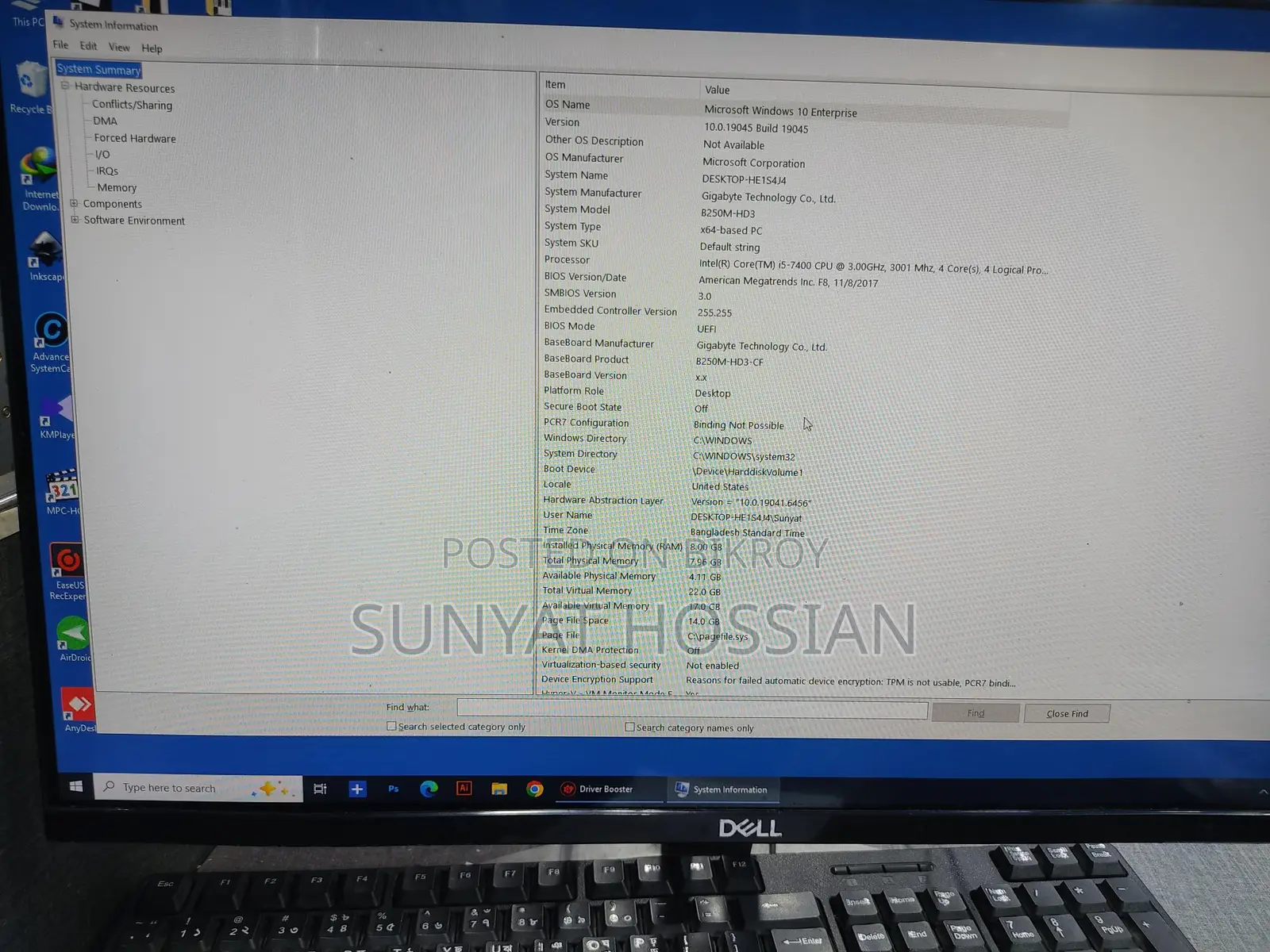 Desktop PC with Monitor
