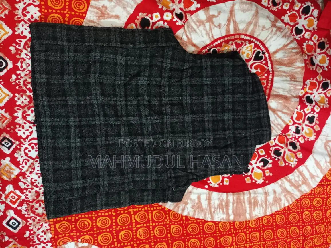 Uniqlo Brand Half Jacket