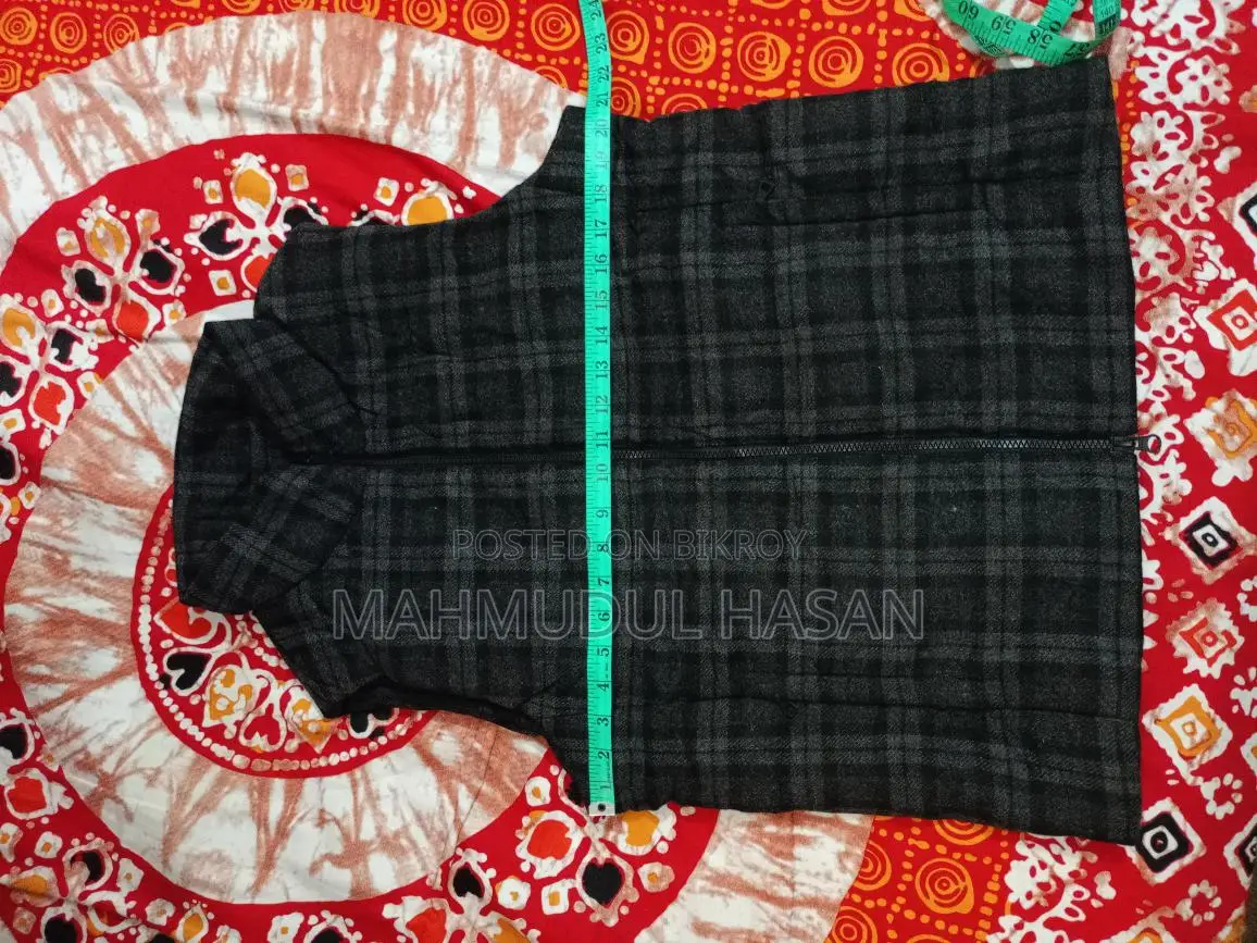 Uniqlo Brand Half Jacket