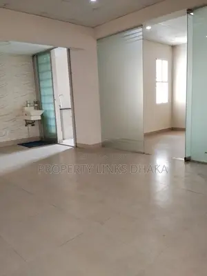 কমার্শিয়াল অফিসে এক্সপ্রেস বনানীতে সেমি ফার্নিশ