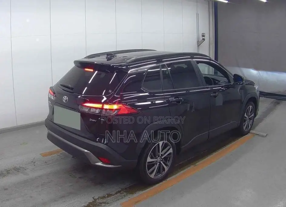 Toyota Corolla Cross Z LEATHER PANAROOF 2025