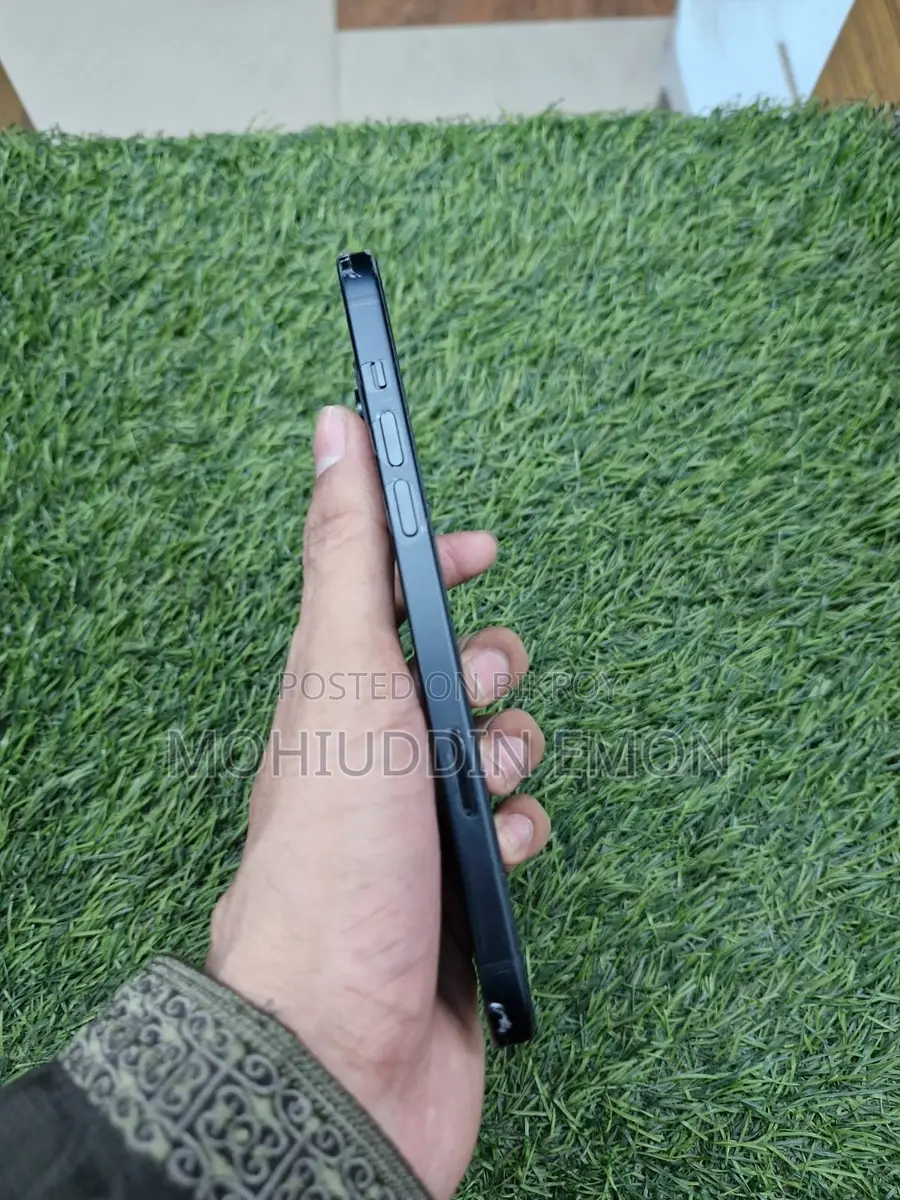 অ্যাপল আইফোন ১৫ প্লাস ১২৮ জিবি ব্ল্যাক
