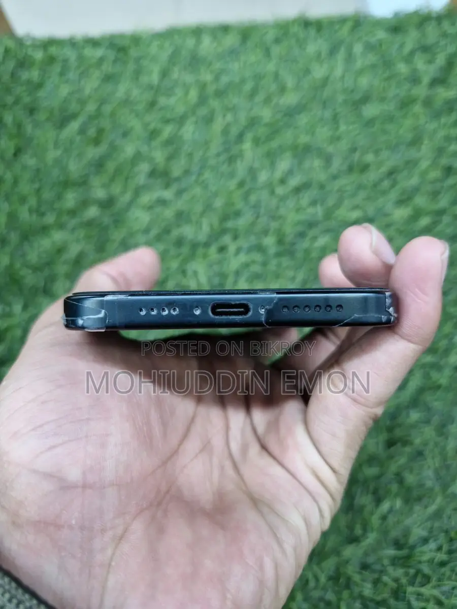 অ্যাপল আইফোন ১৫ প্লাস ১২৮ জিবি ব্ল্যাক