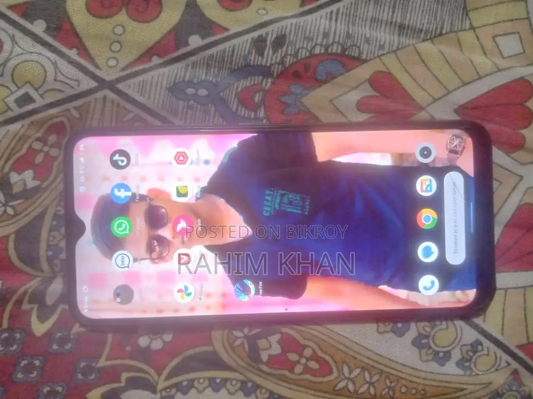 Realme C11 . (Used)