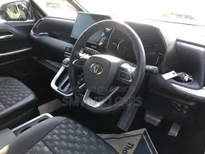 Toyota Voxy Hybrid SZ Pearl New 2022
