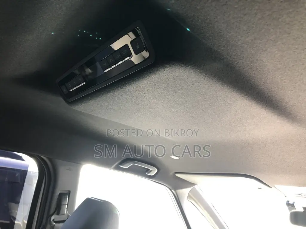 Toyota Voxy Hybrid SZ Pearl New 2022