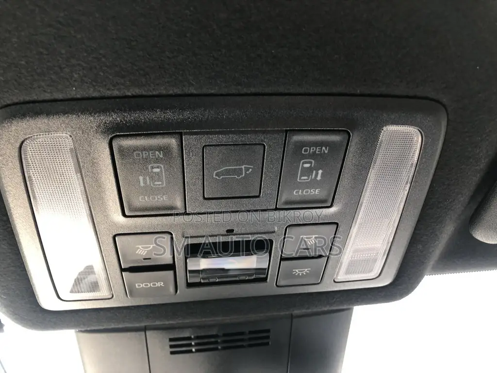 Toyota Voxy Hybrid SZ Pearl New 2022