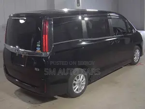 Toyota Noah Hybrid G Black 2021