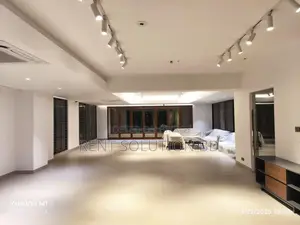 brand new 4bedroom apartment
