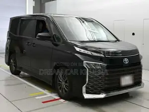 Toyota Voxy SG Hybrid Black 2022