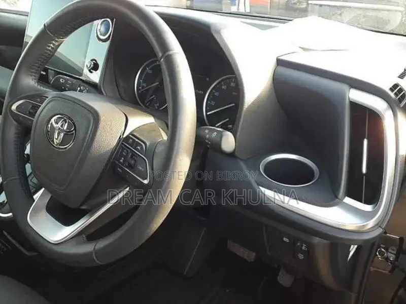 Toyota Voxy SG Hyb Black 2022