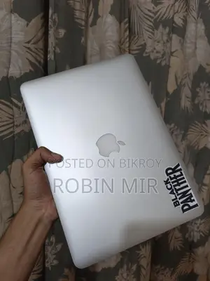 Macbook Pro 8+256 GB