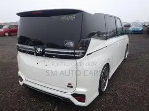 Toyota Voxy Hybrid SZ Pearl New 2023