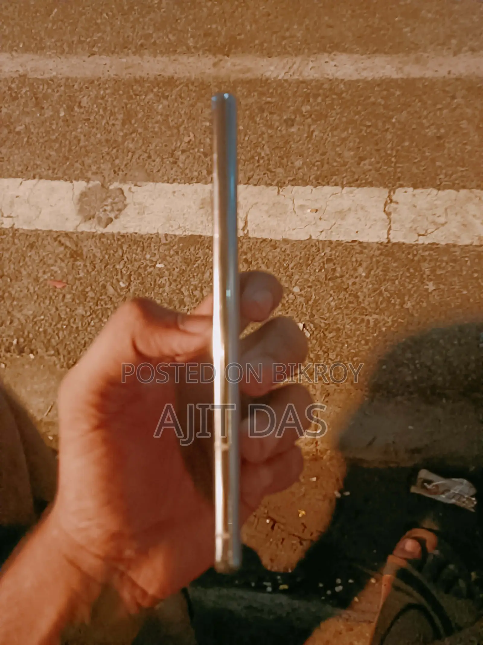 Samsung Galaxy S21 . (Used)