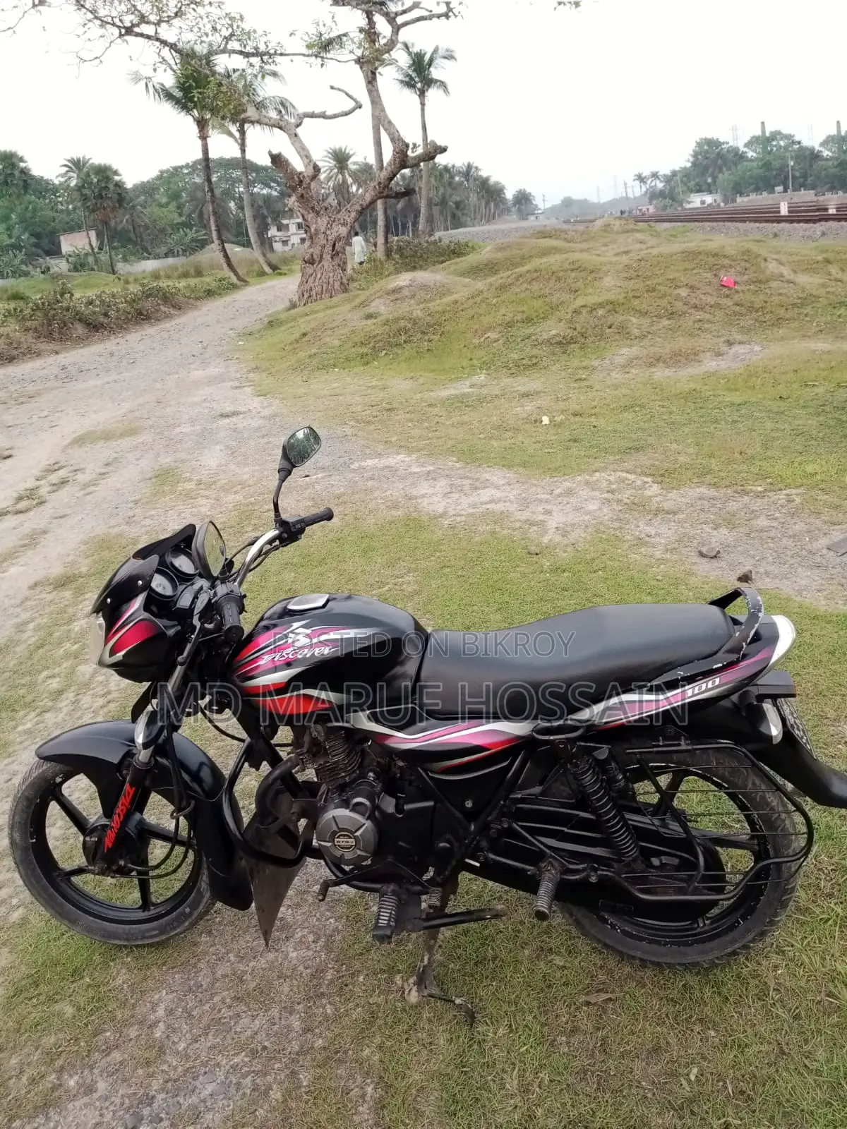 Bajaj Discover 100 . 2013