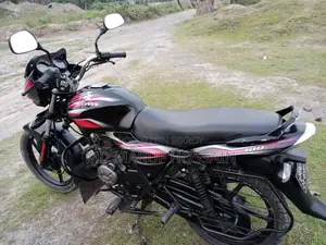 Bajaj Discover 100 . 2013