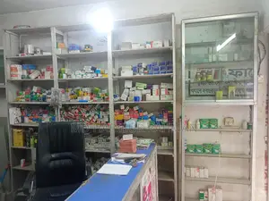 ফার্মেসি ফার্নিচার বিক্রি হবে