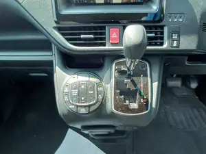 Toyota Noah X 2021