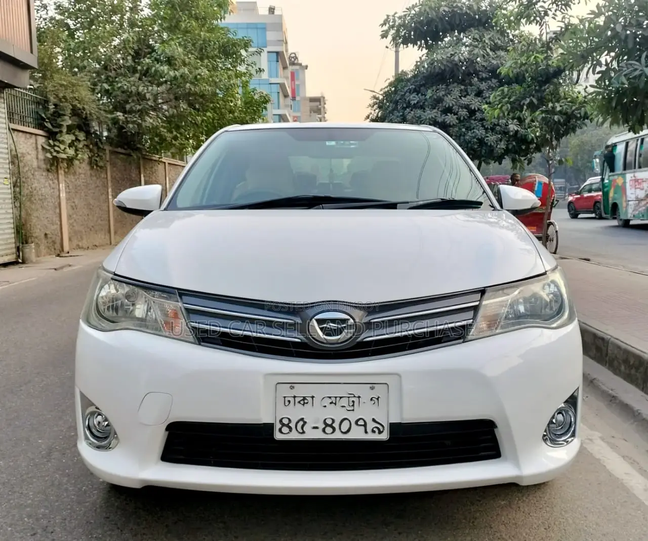Toyota Axio badg interior 2015