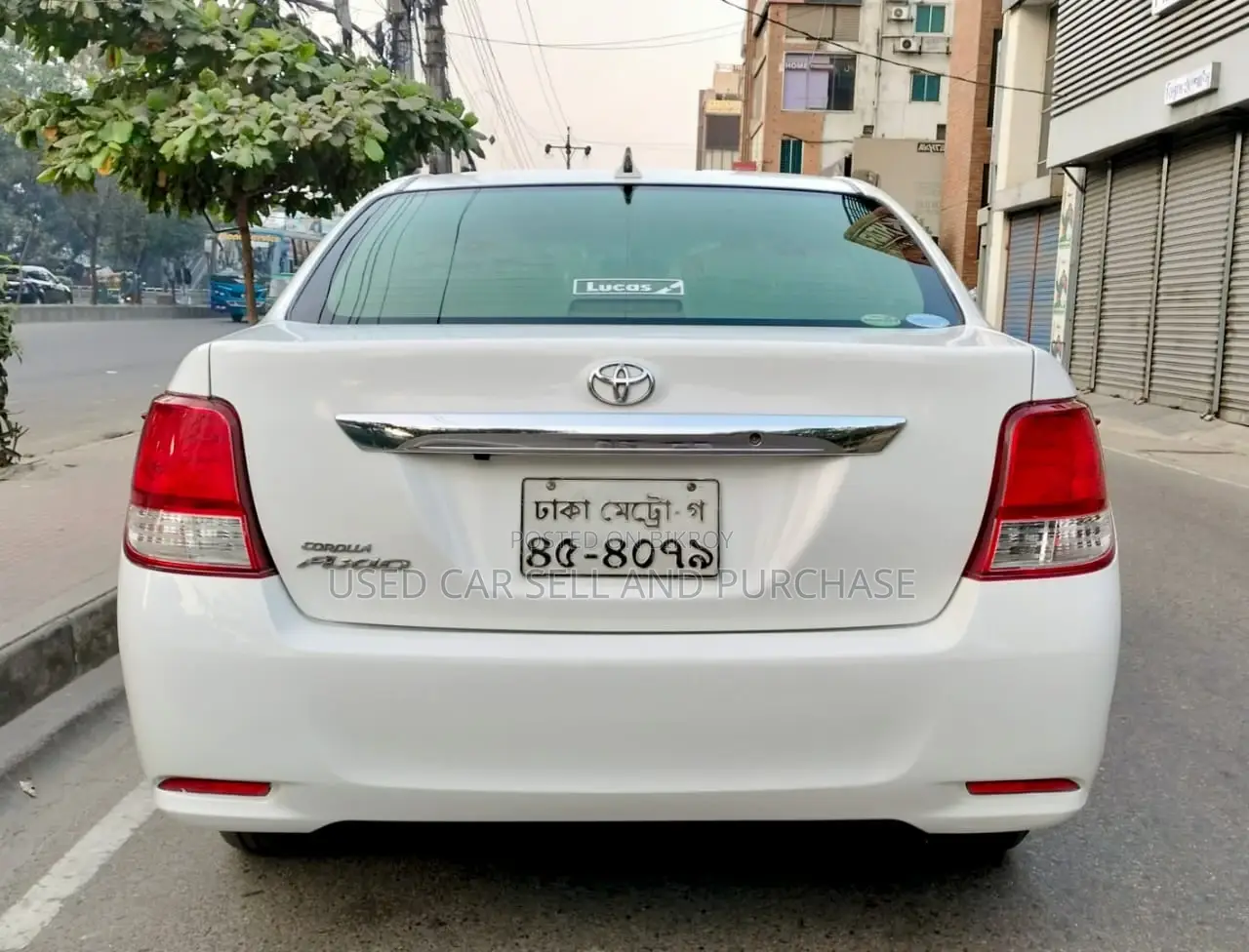 Toyota Axio badg interior 2015
