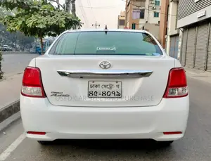 Toyota Axio badg interior 2015