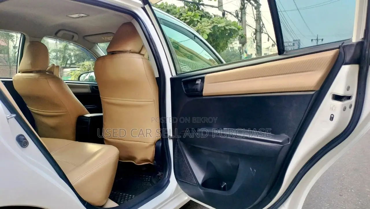 Toyota Axio badg interior 2015