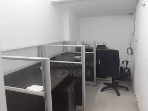 বনানীতে আনফার্নিশড বা ফার্নিশড অফিস ভাড়া