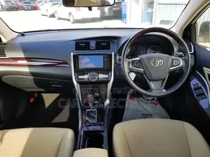 Toyota Premio F- EX 2021