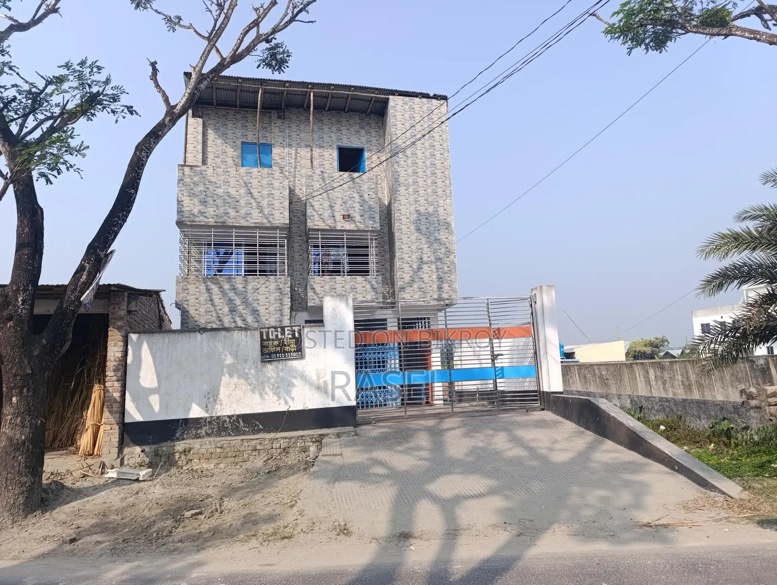 তিন তলা নতুন বাড়ি বিক্রয়