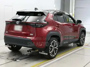 টয়োটা ইয়ারিস ক্রস জেড রেড ২ টোন ২০২১