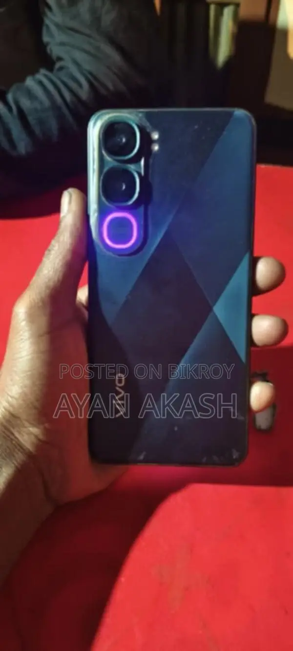 ভিভো Y31 অ্যান্ড্রয়েড ১৫ (ব্যবহৃত)