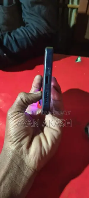 ভিভো Y31 অ্যান্ড্রয়েড ১৫ (ব্যবহৃত)