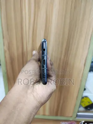 LG Velvet 5G . (Used)