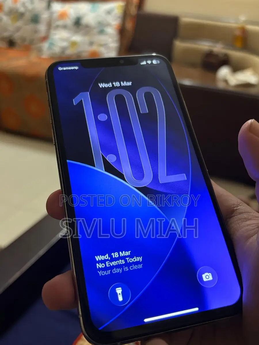 Apple iPhone 11 Pro Max ইউকে (ব্যবহৃত)