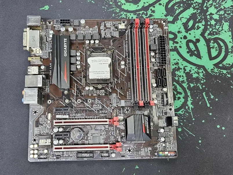 Gigabyte GA‑B250M‑Gaming 5 Motherboard With 1 Year Warranty
